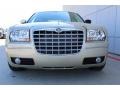 White Gold Pearlcoat - 300 Touring Photo No. 3