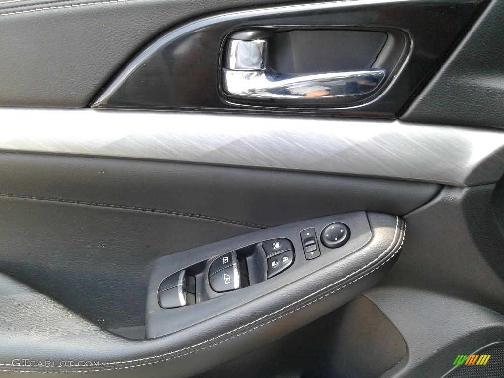 2018 Maxima SV - Brilliant Silver / Charcoal photo #9