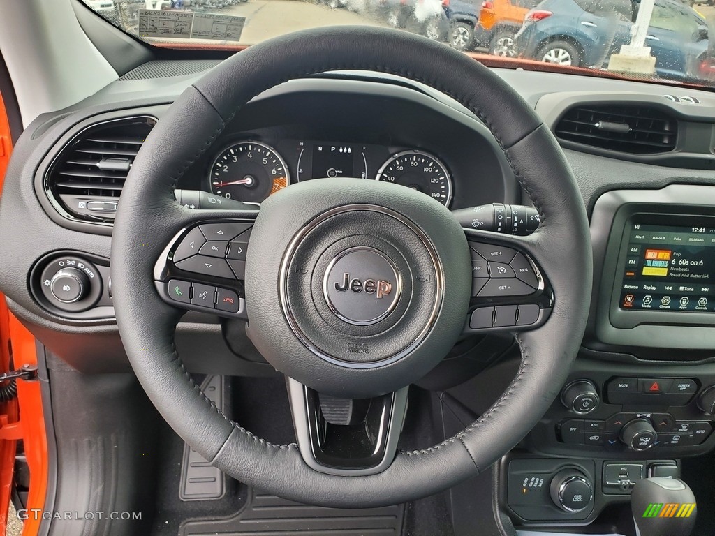 2019 Jeep Renegade Latitude 4x4 Black Steering Wheel Photo #133887417