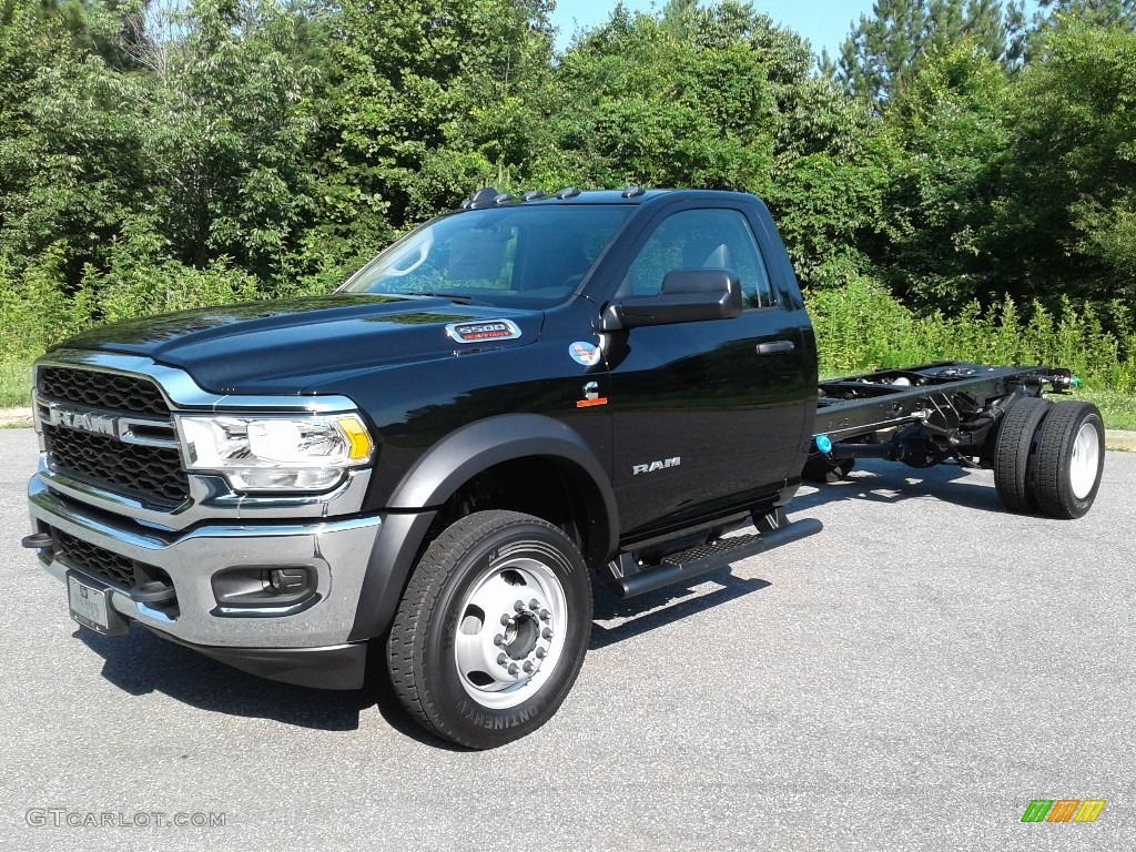 Diamond Black Crystal Pearl 2019 Ram 5500 Tradesman Regular Cab Chassis Exterior Photo #133888521
