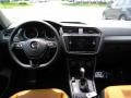 Deep Black Pearl - Tiguan SE 4MOTION Photo No. 4