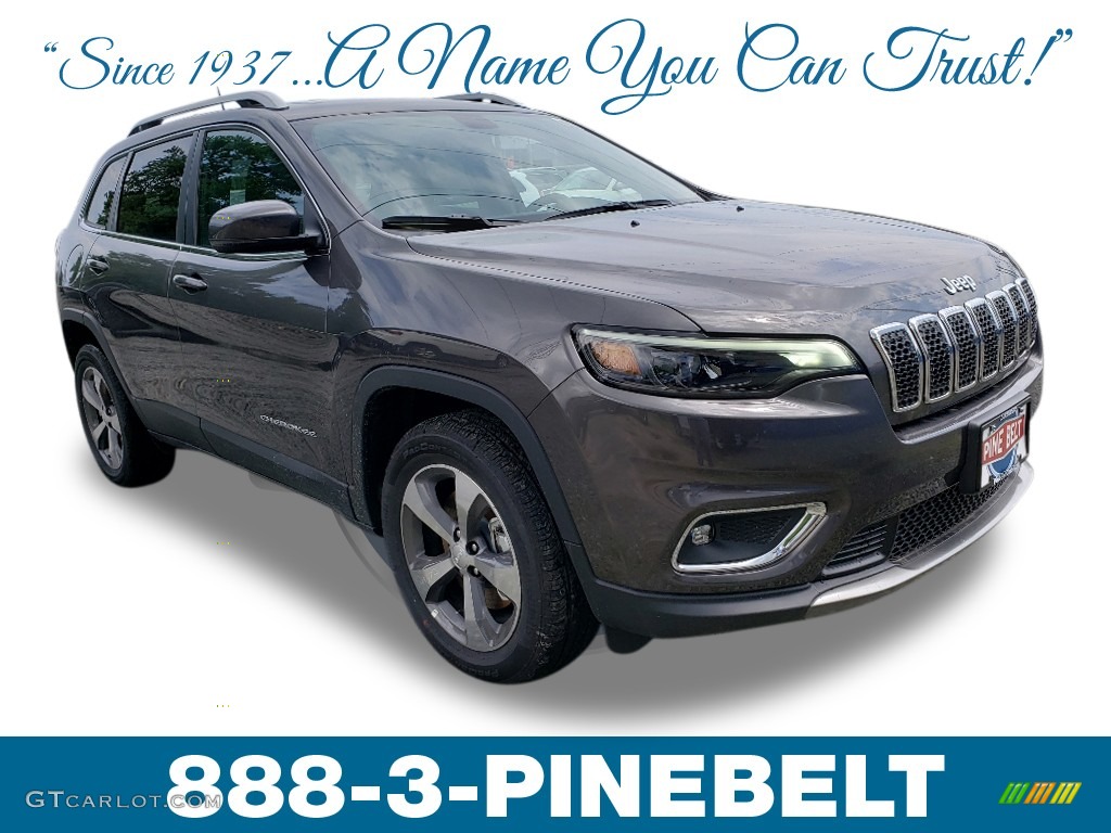 2019 Compass Latitude 4x4 - Granite Crystal Metallic / Black photo #1