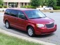 2008 Inferno Red Crystal Pearlcoat Chrysler Town & Country LX  photo #7