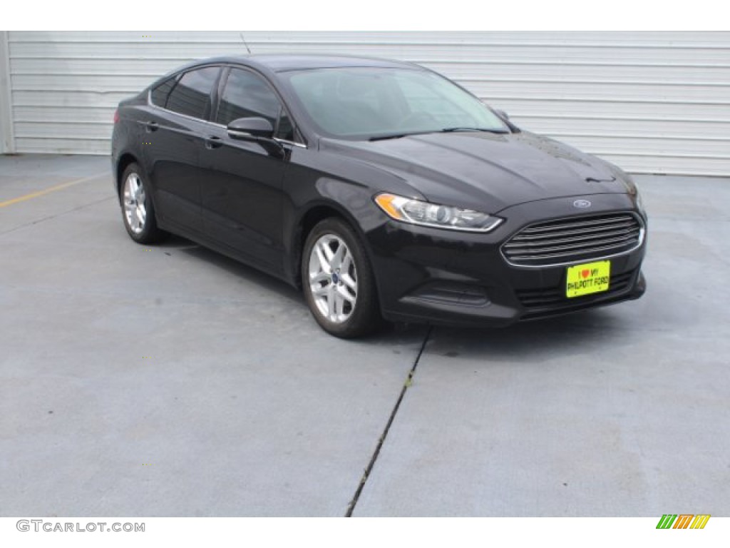 2014 Fusion SE EcoBoost - Tuxedo Black / Charcoal Black photo #2