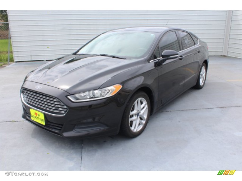 2014 Fusion SE EcoBoost - Tuxedo Black / Charcoal Black photo #4