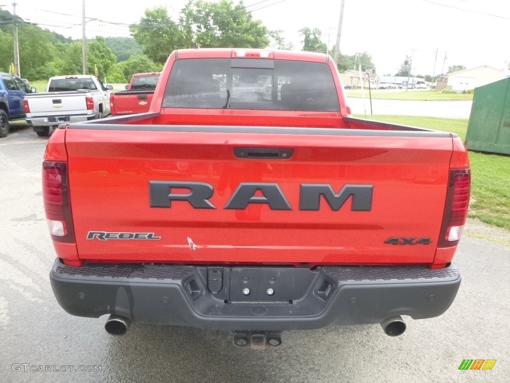 2018 1500 Rebel Crew Cab 4x4 - Flame Red / Black photo #4