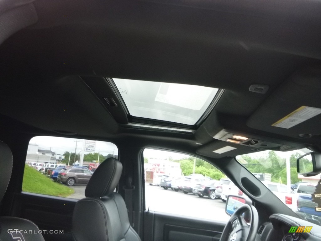 2018 1500 Rebel Crew Cab 4x4 - Flame Red / Black photo #12