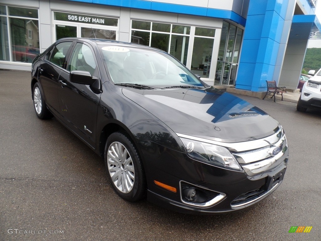 2011 Fusion Hybrid - Tuxedo Black Metallic / Charcoal Black photo #3