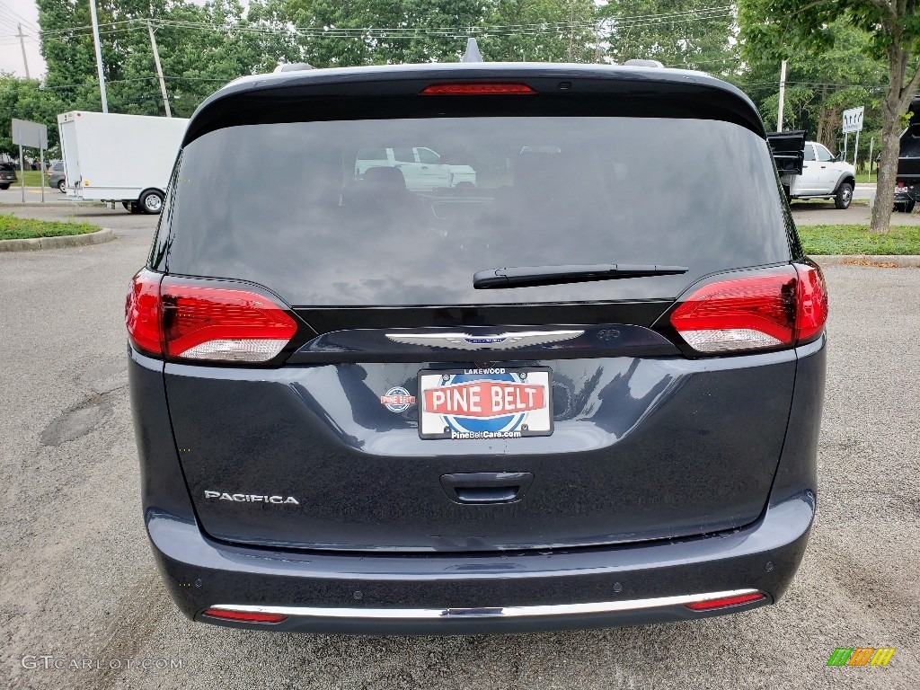 2019 Pacifica Touring L - Maximum Steel Metallic / Black/Alloy photo #5