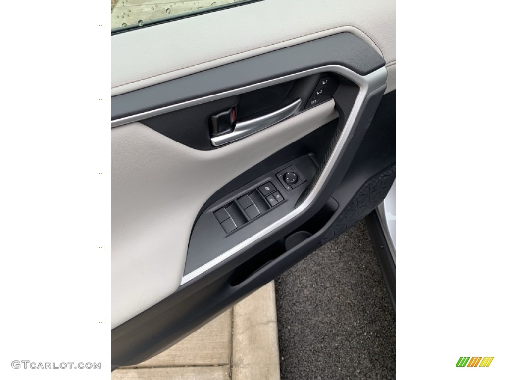 2019 RAV4 Limited AWD Hybrid - Silver Sky Metallic / Light Gray photo #9