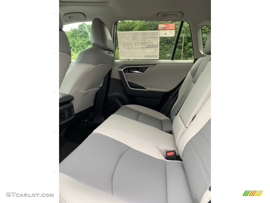 2019 RAV4 Limited AWD Hybrid - Silver Sky Metallic / Light Gray photo #18