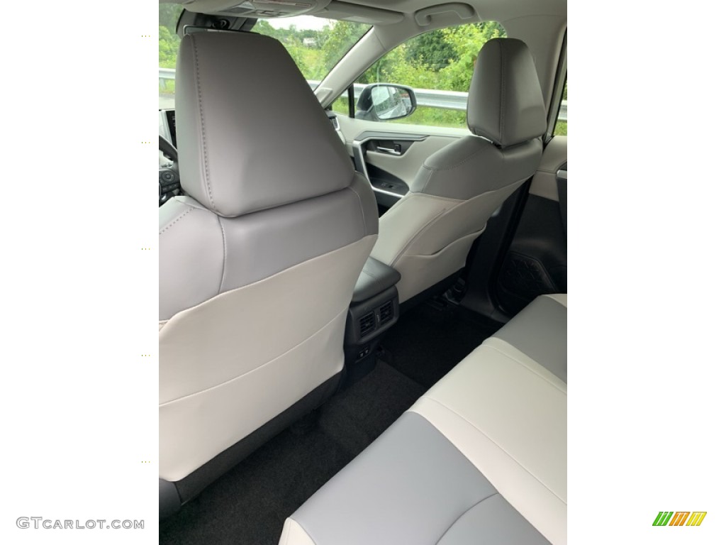 2019 RAV4 Limited AWD Hybrid - Silver Sky Metallic / Light Gray photo #19