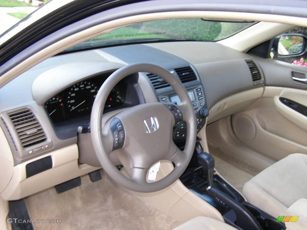 2006 Accord SE Sedan - Nighthawk Black Pearl / Ivory photo #7
