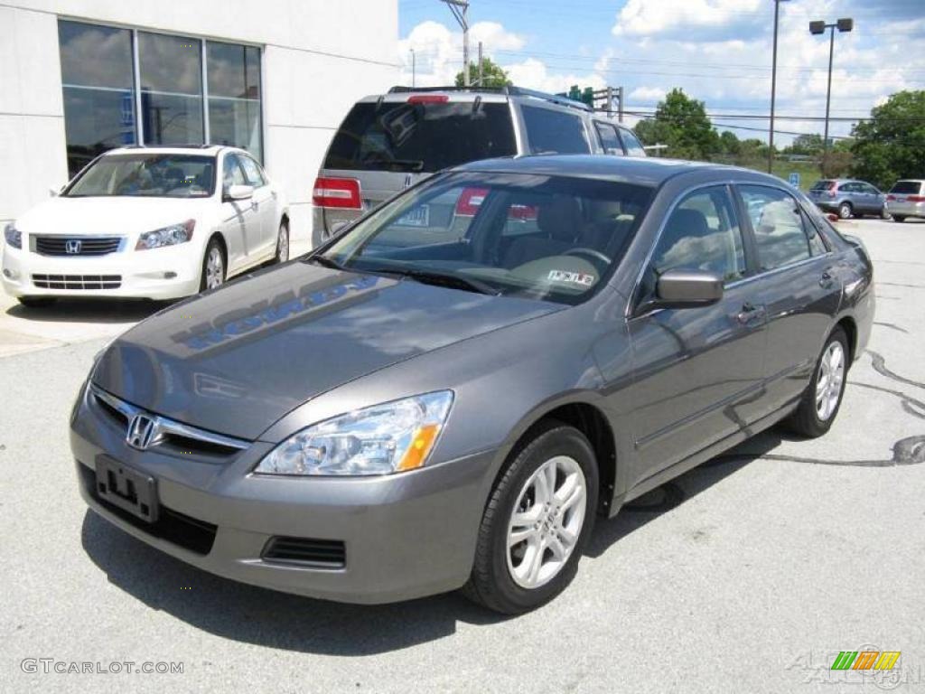 2006 Accord EX-L Sedan - Carbon Bronze Pearl / Black photo #2