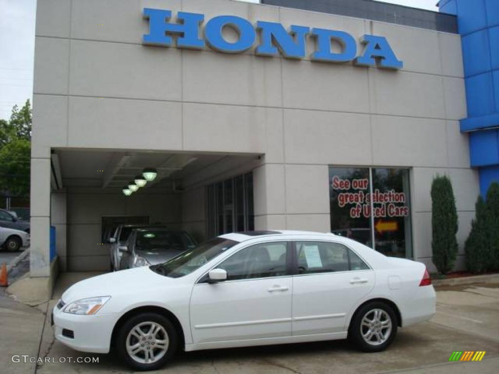 2006 Accord EX-L Sedan - Taffeta White / Ivory photo #1