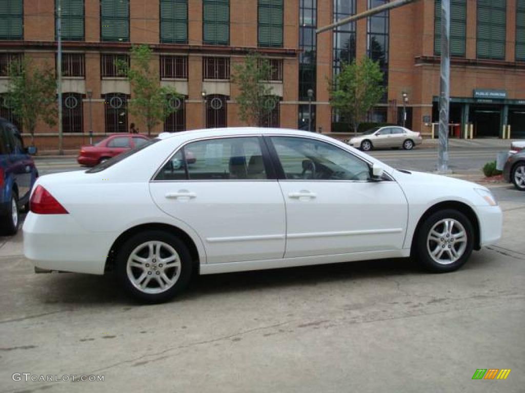 2006 Accord EX-L Sedan - Taffeta White / Ivory photo #5