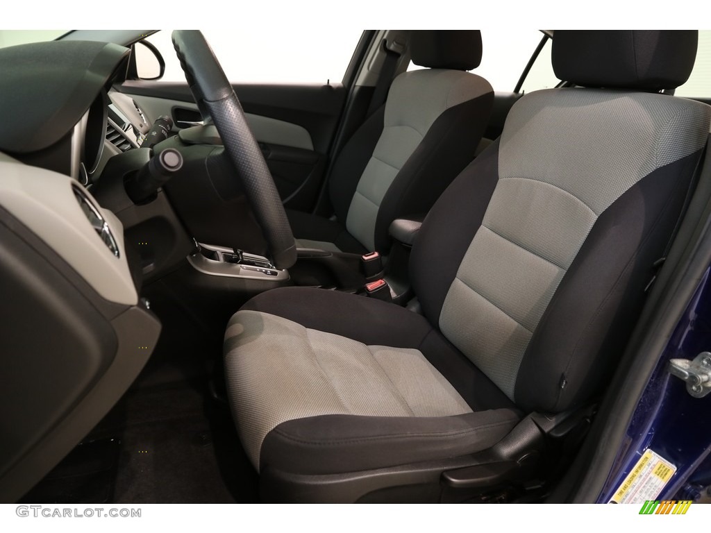 2013 Cruze LS - Blue Topaz Metallic / Jet Black/Medium Titanium photo #5