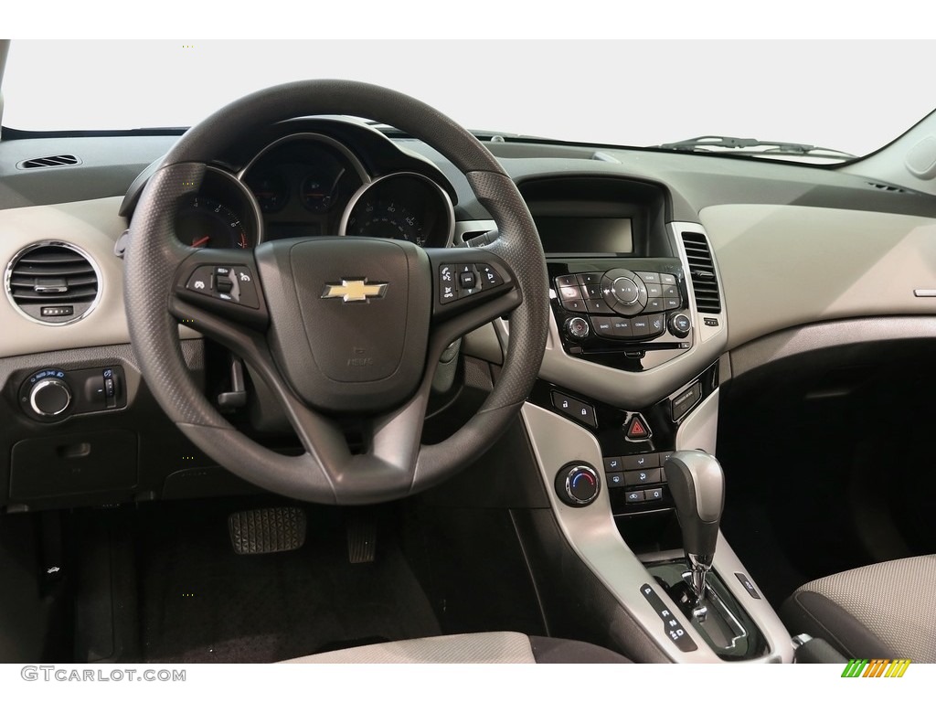 2013 Cruze LS - Blue Topaz Metallic / Jet Black/Medium Titanium photo #6