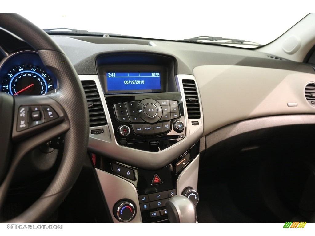 2013 Cruze LS - Blue Topaz Metallic / Jet Black/Medium Titanium photo #9