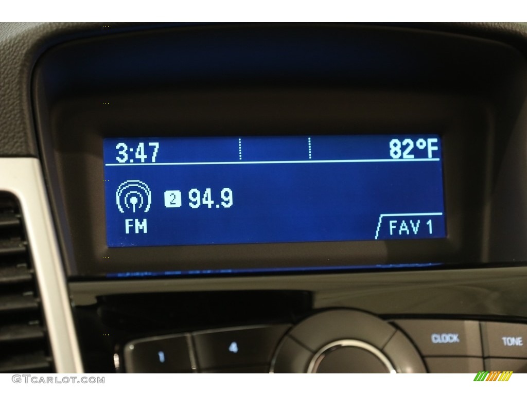 2013 Cruze LS - Blue Topaz Metallic / Jet Black/Medium Titanium photo #10