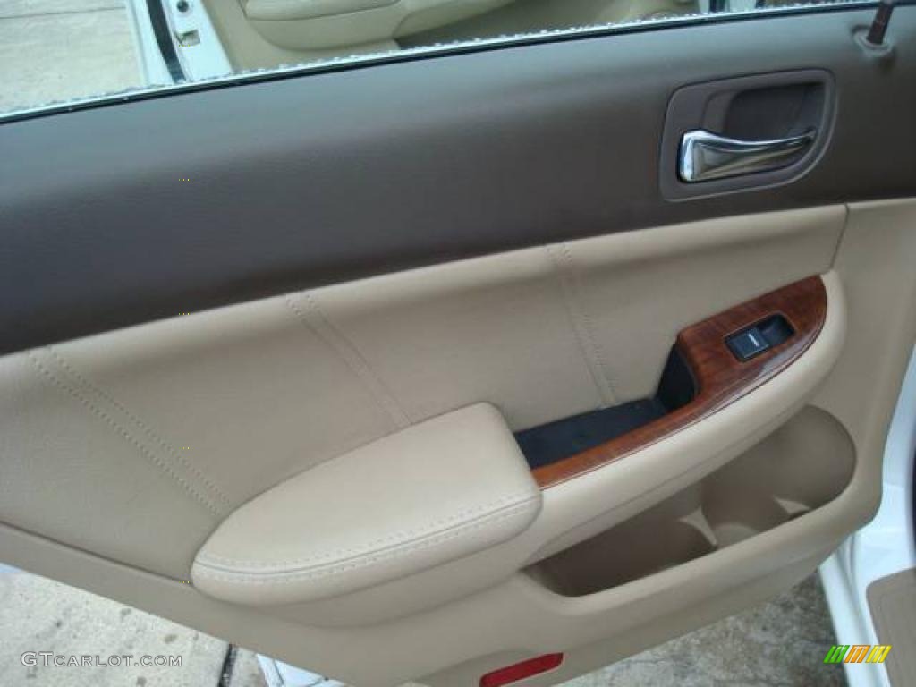 2006 Accord EX-L Sedan - Taffeta White / Ivory photo #13