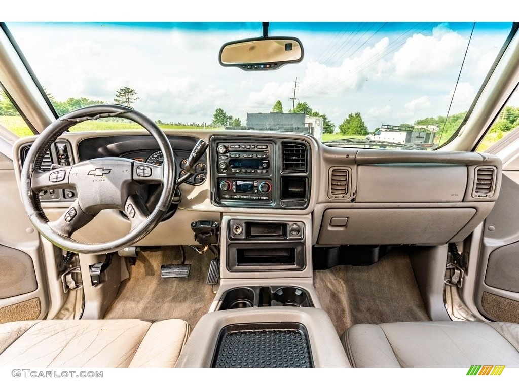 2004 Silverado 2500HD LT Crew Cab 4x4 - Sandstone Metallic / Tan photo #7