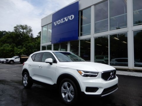 2020 Volvo XC40 T5 Momentum AWD Data, Info and Specs
