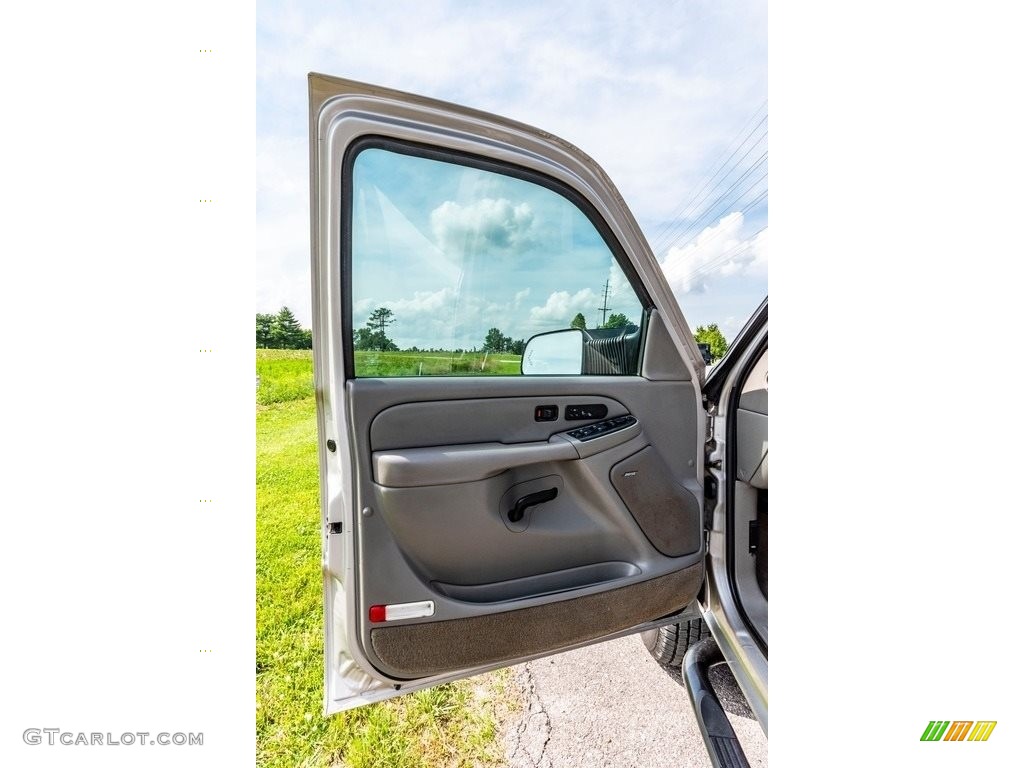 2004 Silverado 2500HD LT Crew Cab 4x4 - Sandstone Metallic / Tan photo #25