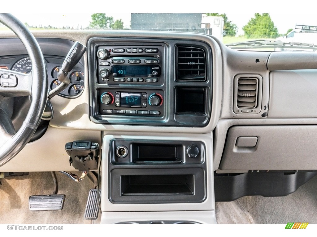 2004 Silverado 2500HD LT Crew Cab 4x4 - Sandstone Metallic / Tan photo #33