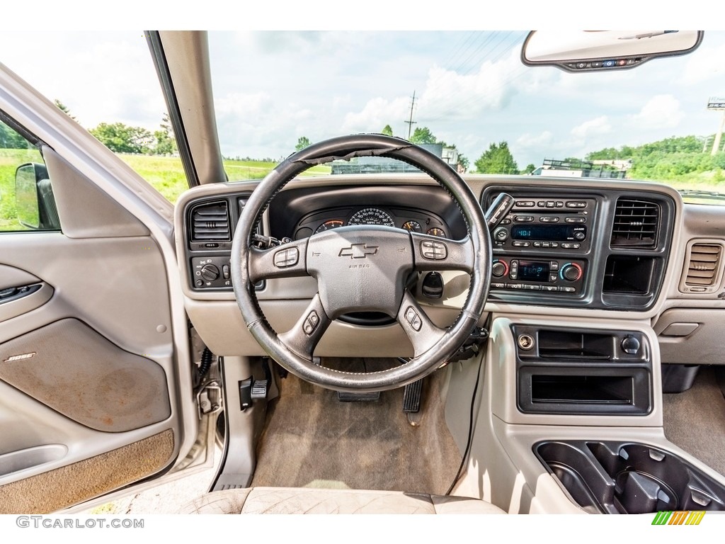 2004 Silverado 2500HD LT Crew Cab 4x4 - Sandstone Metallic / Tan photo #34