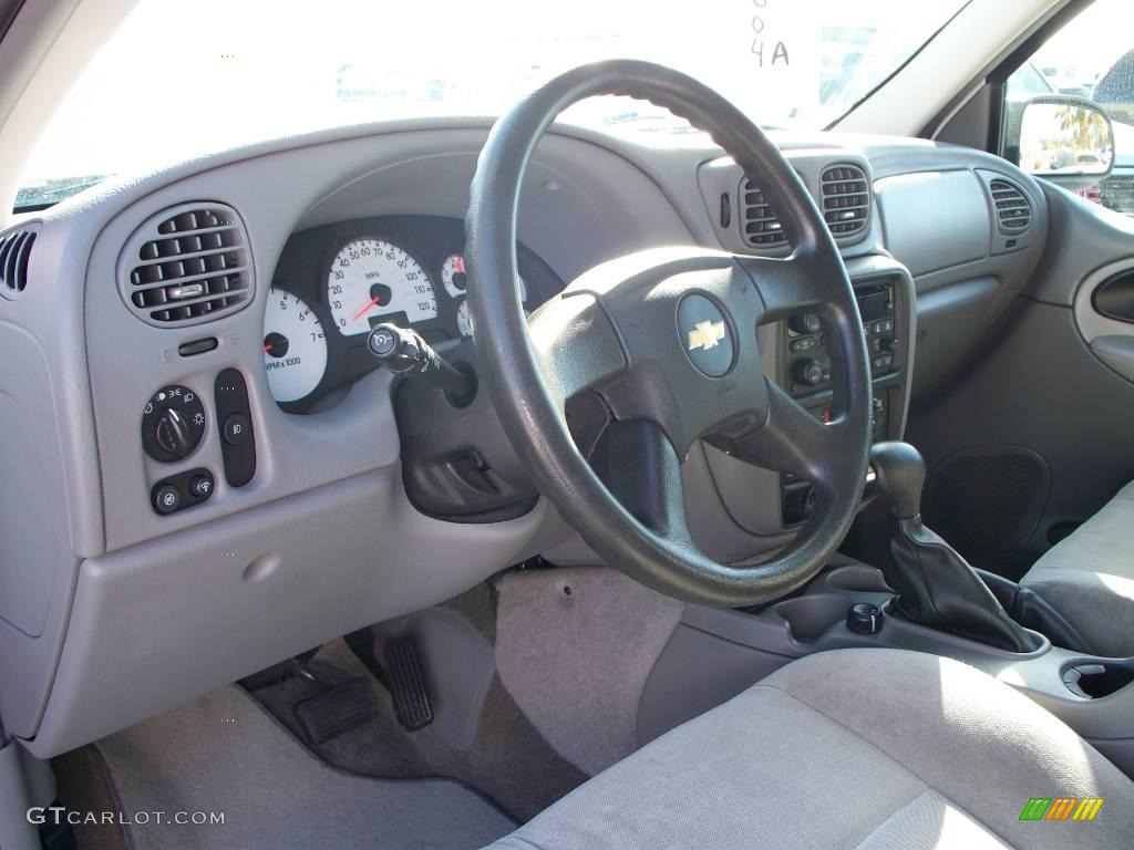 2005 TrailBlazer EXT LS - Summit White / Light Gray photo #24