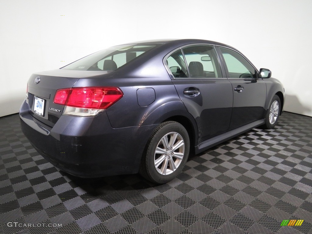 2010 Legacy 2.5i Premium Sedan - Graphite Gray Metallic / Off Black photo #14