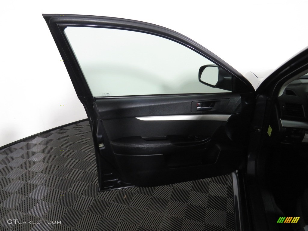 2010 Legacy 2.5i Premium Sedan - Graphite Gray Metallic / Off Black photo #16