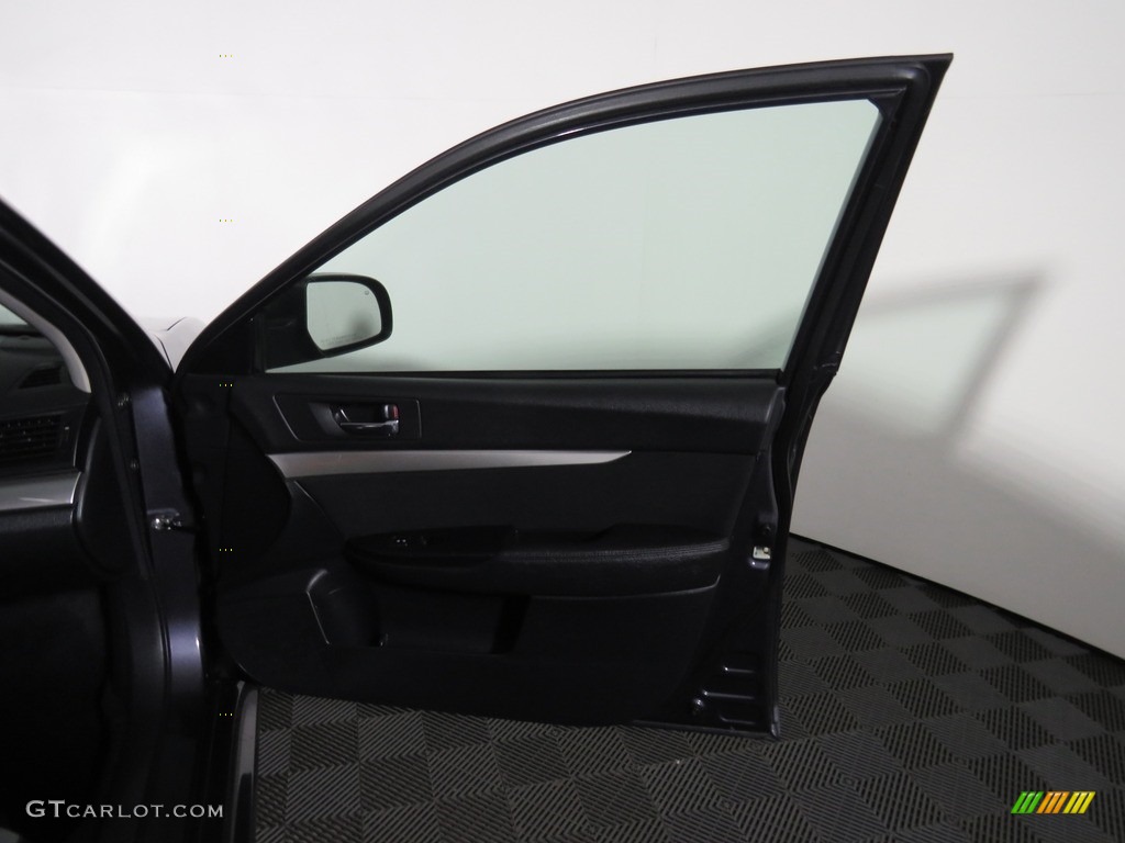 2010 Legacy 2.5i Premium Sedan - Graphite Gray Metallic / Off Black photo #24