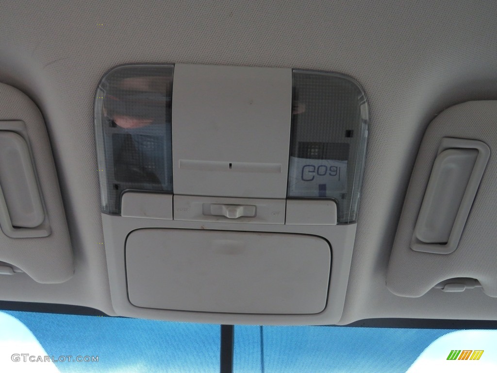 2010 Legacy 2.5i Premium Sedan - Graphite Gray Metallic / Off Black photo #35