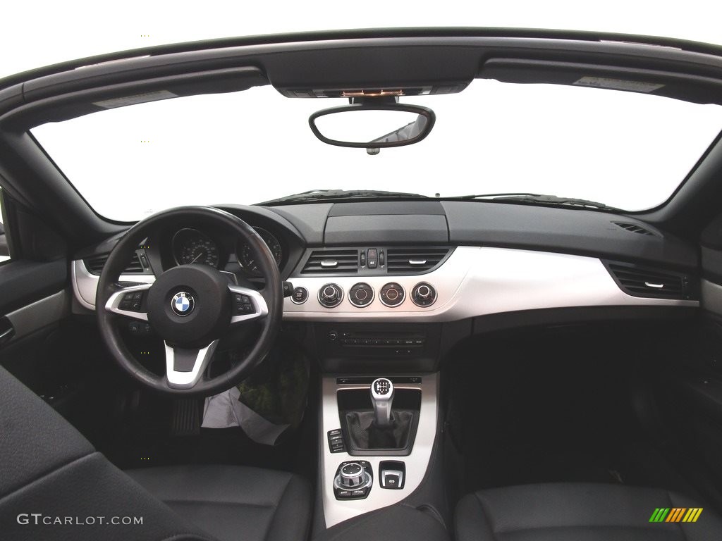 2011 Z4 sDrive30i Roadster - Orion Silver Metallic / Black photo #11