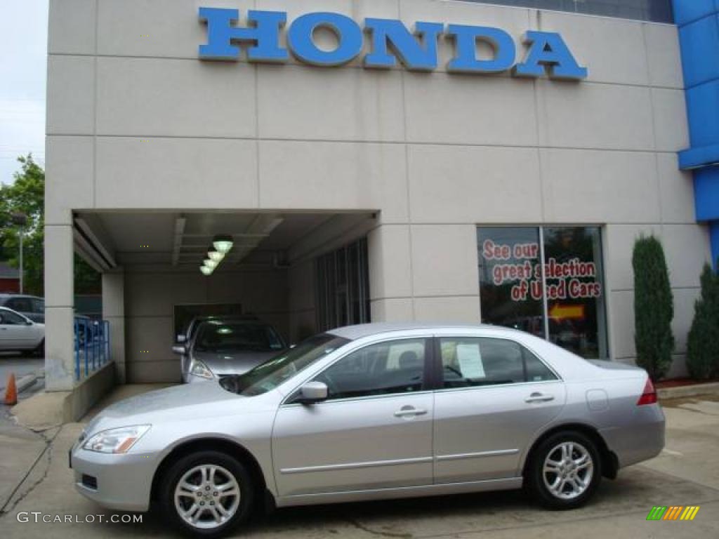 2007 Accord SE Sedan - Alabaster Silver Metallic / Black photo #1