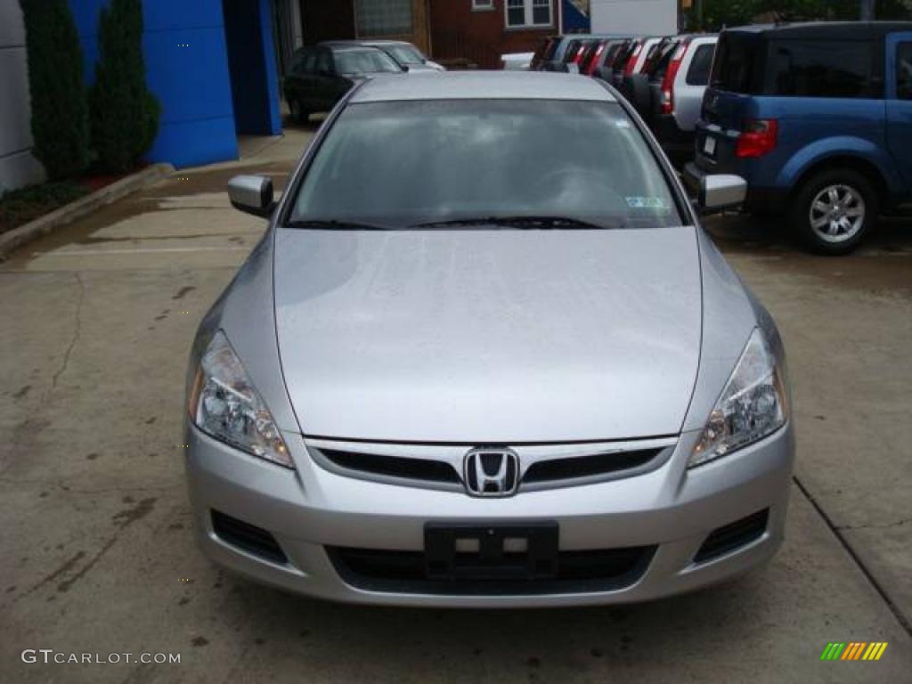 2007 Accord SE Sedan - Alabaster Silver Metallic / Black photo #7