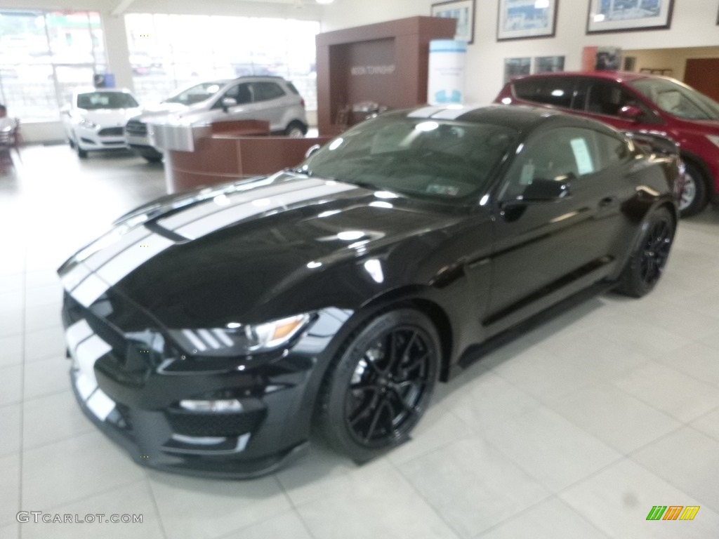 2019 Mustang Shelby GT350 - Shadow Black / GT350 Ebony Leather/Miko Suede photo #5