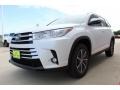 2019 Blizzard Pearl White Toyota Highlander XLE  photo #4