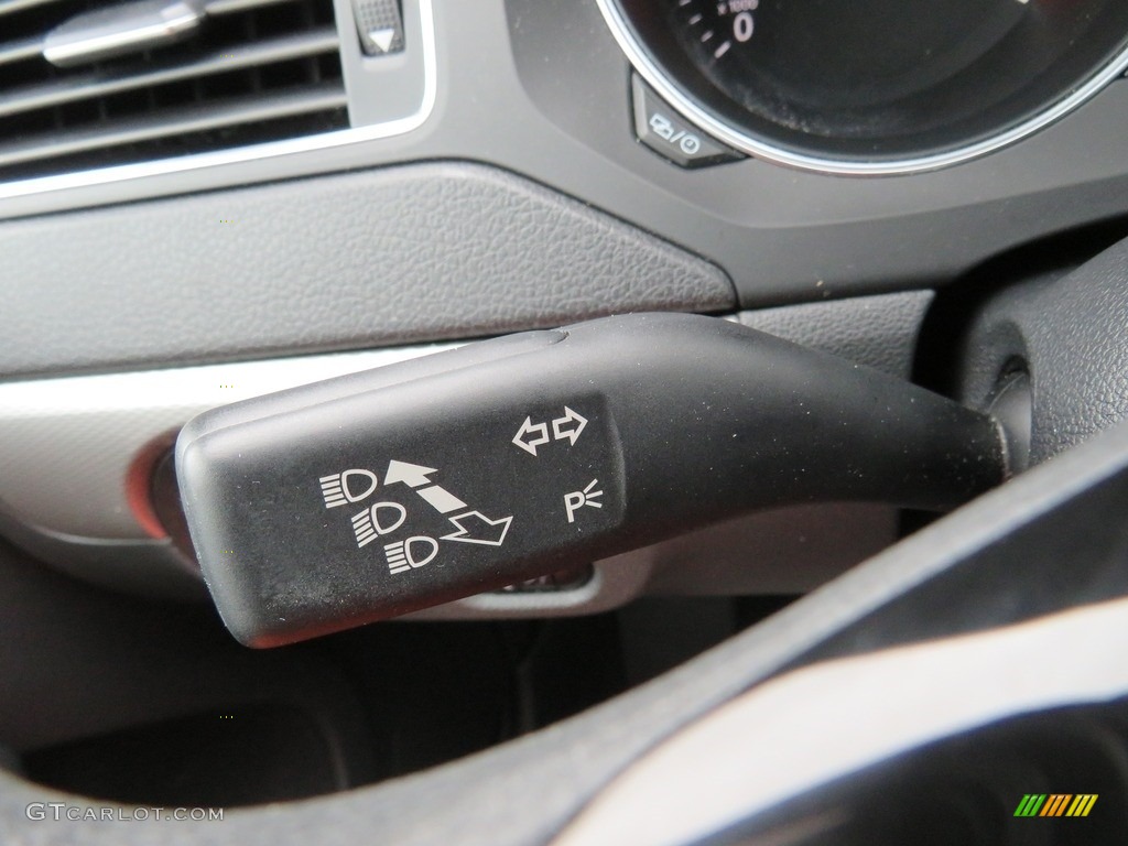 2018 Jetta S - Pure White / Black/Palladium Gray photo #22