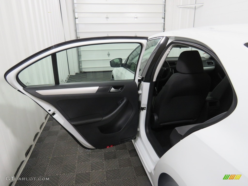 2018 Jetta S - Pure White / Black/Palladium Gray photo #32