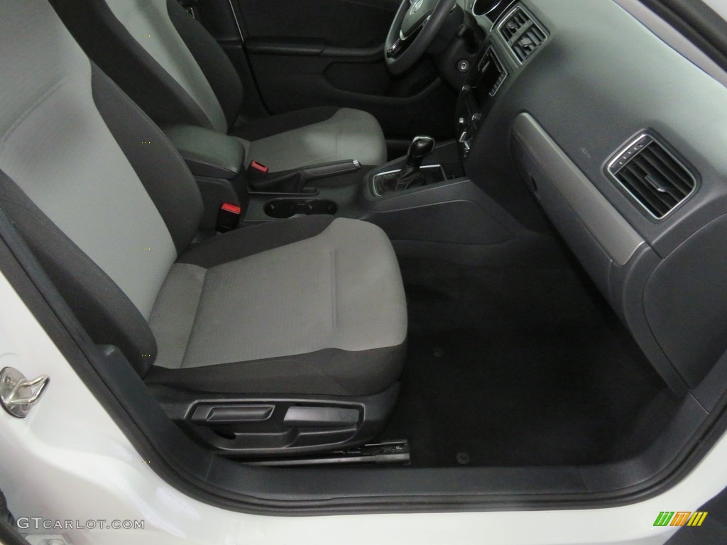 2018 Jetta S - Pure White / Black/Palladium Gray photo #39