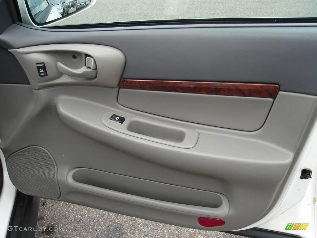 2004 Impala  - White / Medium Gray photo #17