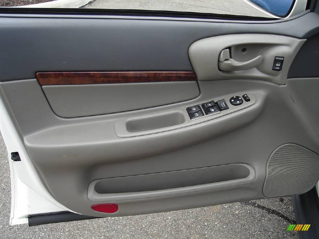 2004 Impala  - White / Medium Gray photo #19