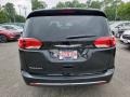 2019 Brilliant Black Crystal Pearl Chrysler Pacifica Touring L  photo #5