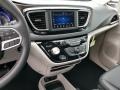 2019 Brilliant Black Crystal Pearl Chrysler Pacifica Touring L  photo #10