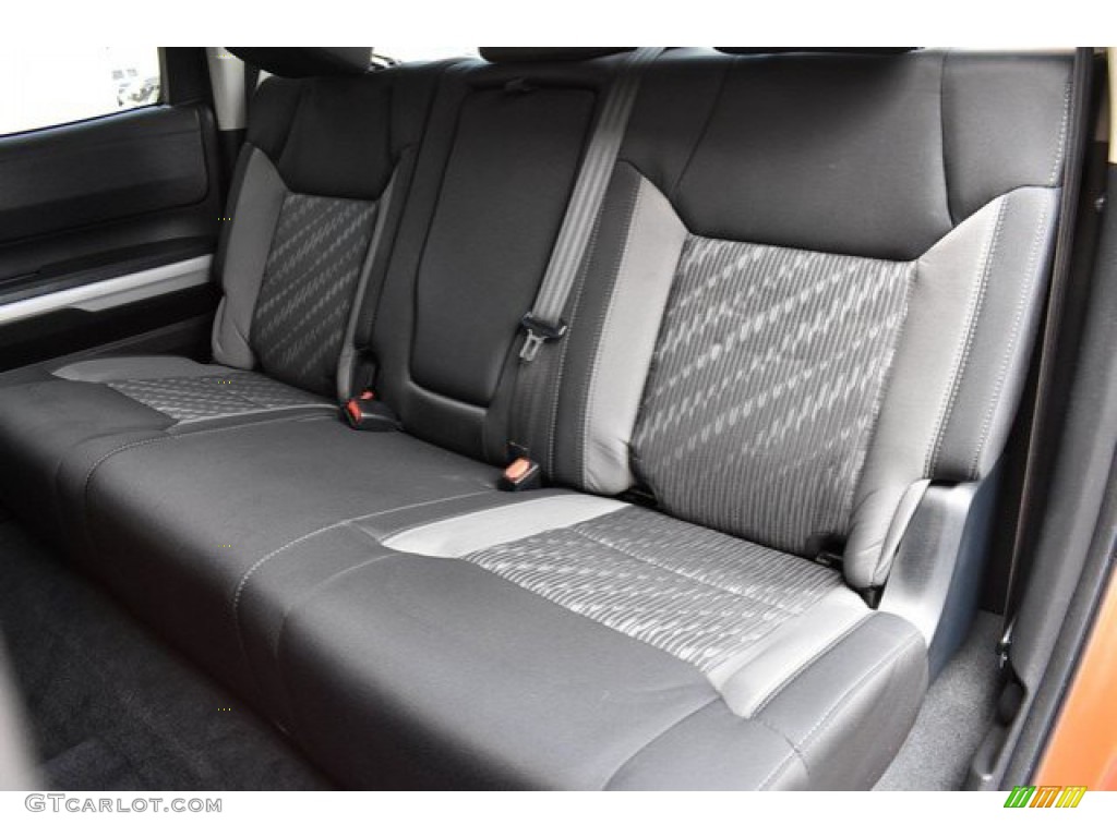 2018 Tundra SR5 CrewMax 4x4 - Inferno Orange / Black photo #21