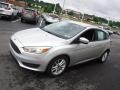 2015 Ingot Silver Metallic Ford Focus SE Hatchback  photo #5