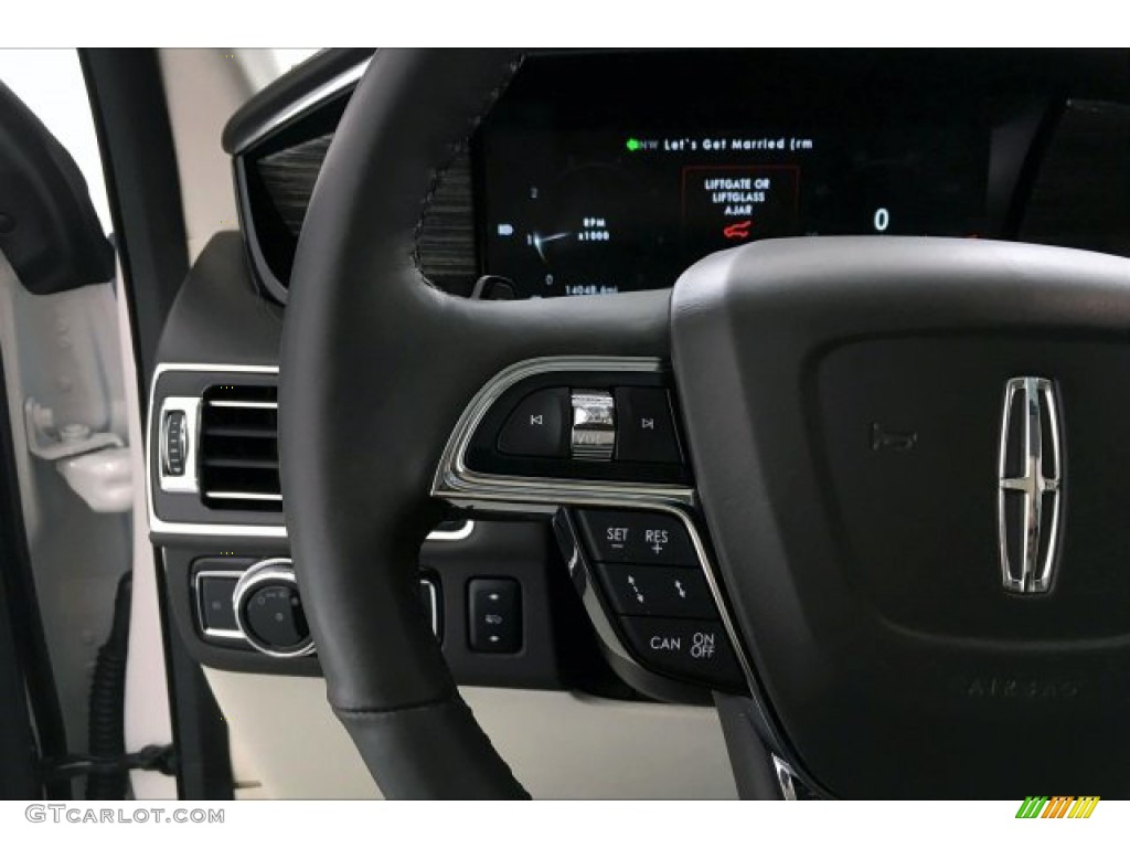 2018 Lincoln Navigator Black Label 4x4 Alpine Steering Wheel Photo #133969936